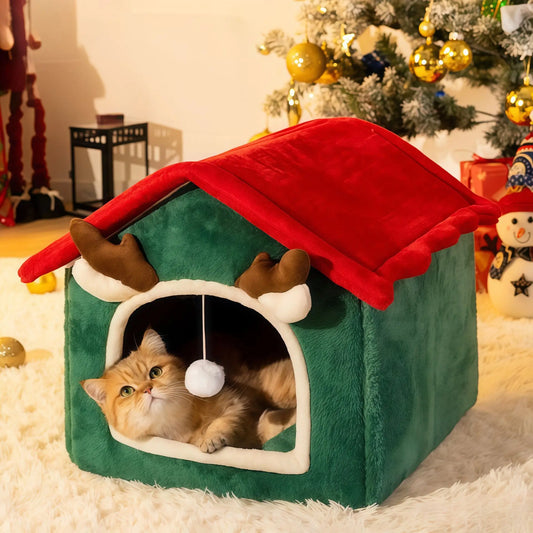 MerryPaws™ Christmas Pet House