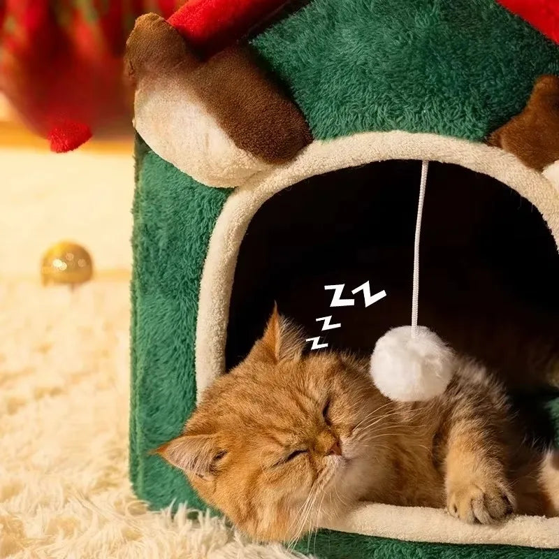 MerryPaws™ Christmas Pet House